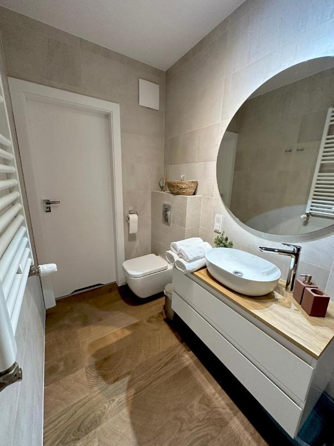 Zlota Nowa Huta Apartman Krakkó Kültér fotó